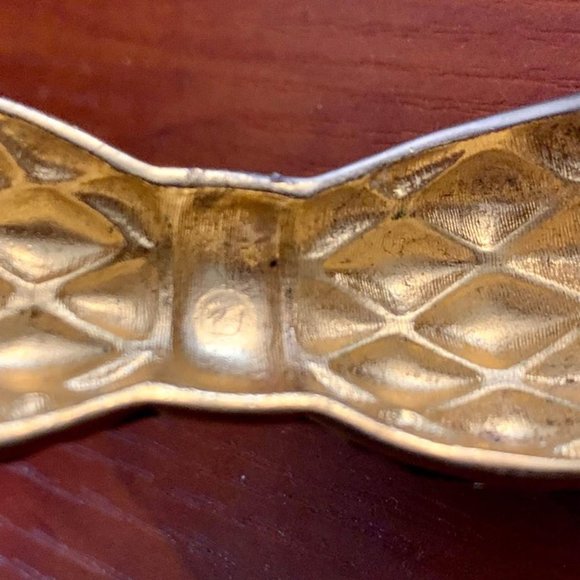 Swarovski Quilted Ribbon Bow Bangle Bracelet with Crystal Accents - Picture 4 of 4